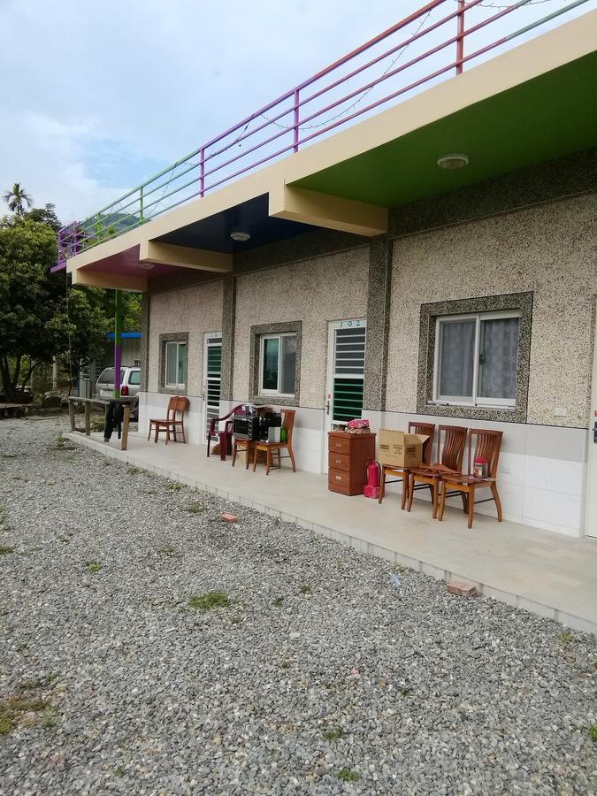 台東民宿 關山桃花心木民宿農場 Guanshan Exteriör bild